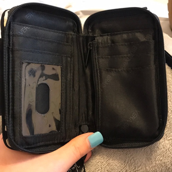 Vera Bradley wristlet - Picture 2 of 4